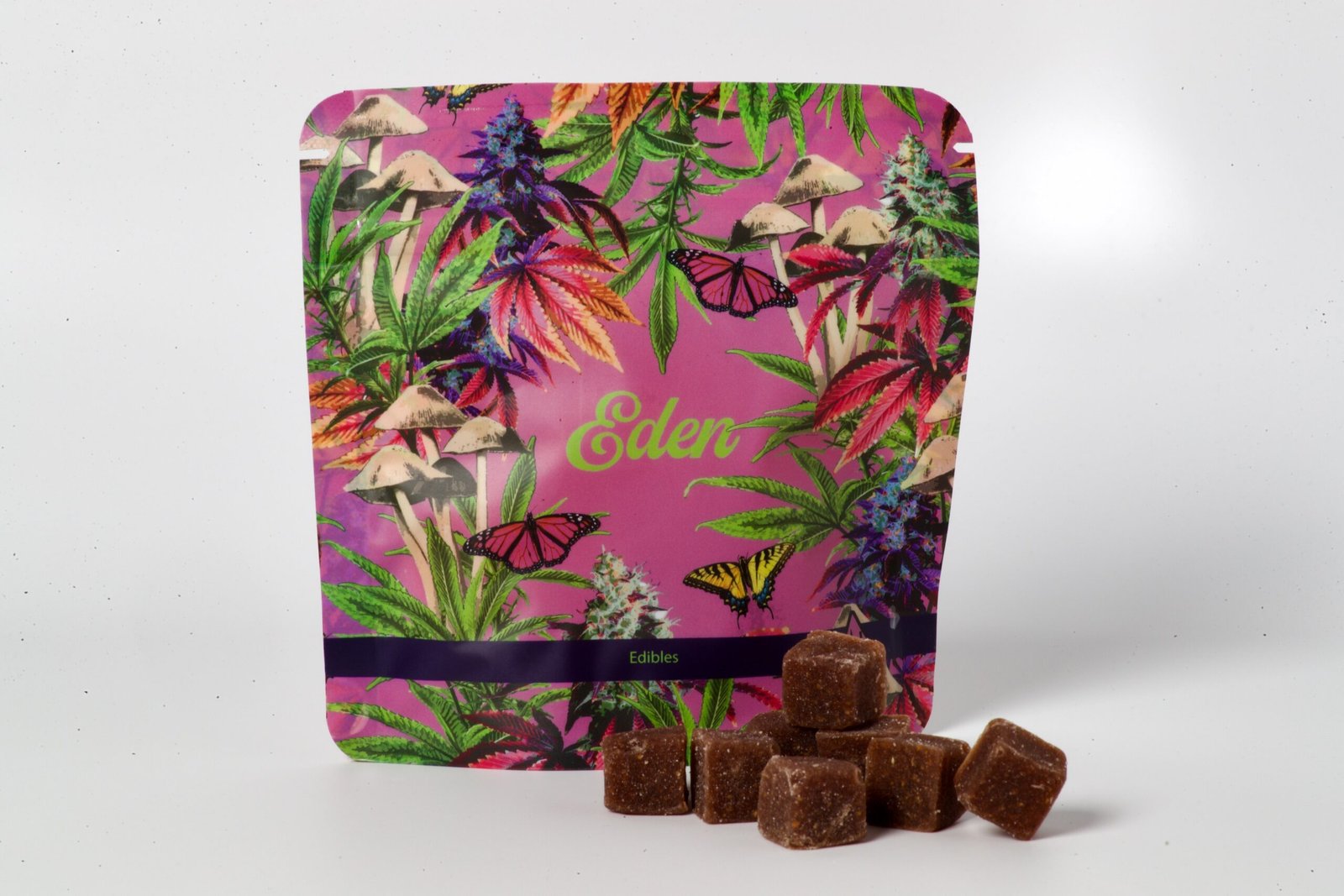 Strawberry Synergy Gummies: THC/Psilocybin